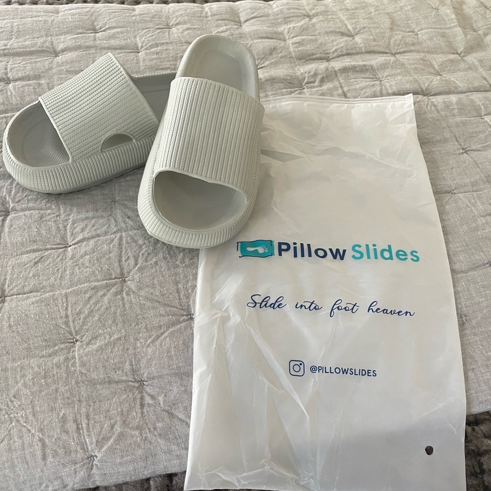 Pillow Slides size 5.5